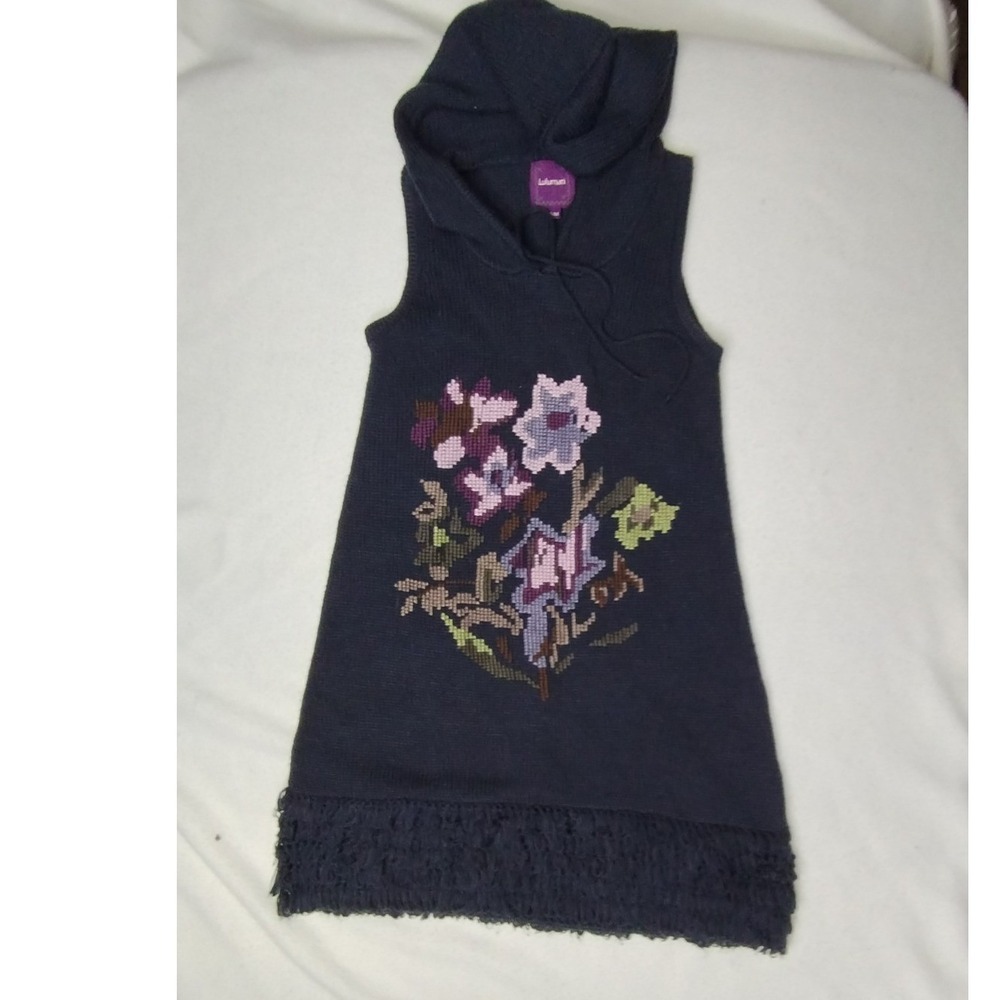 Lulumari Hooded Sweater Dress Crochet‎ Fringe Sleeveless Knit Floral S/M